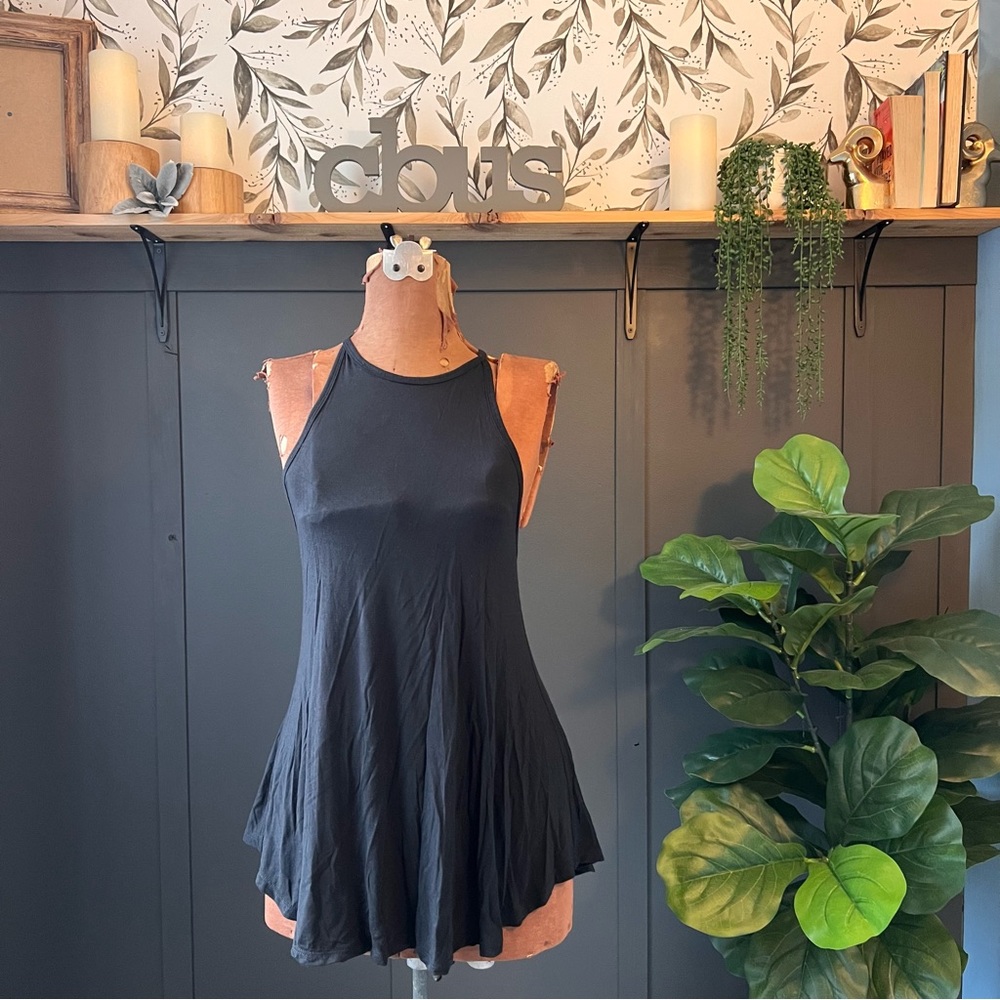 Kit and Ace black racerback tank top size 10